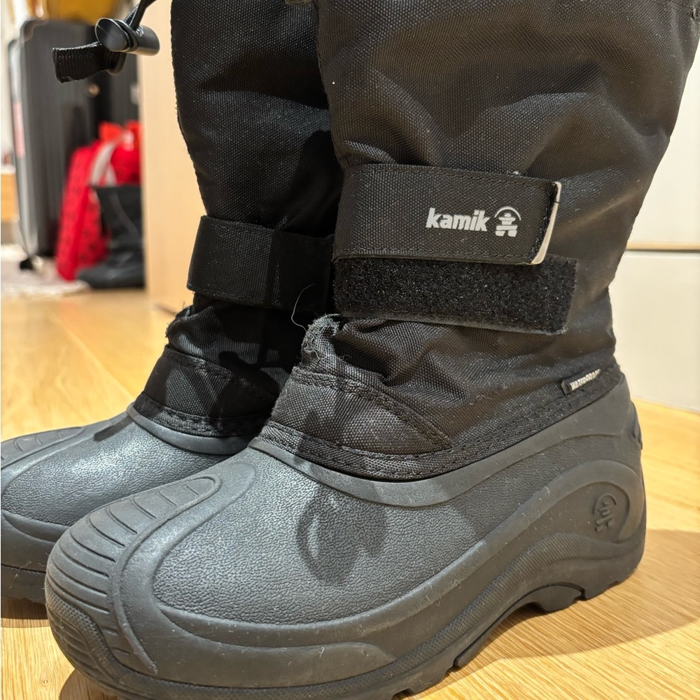 Kids Kamuk Black Snow Boots